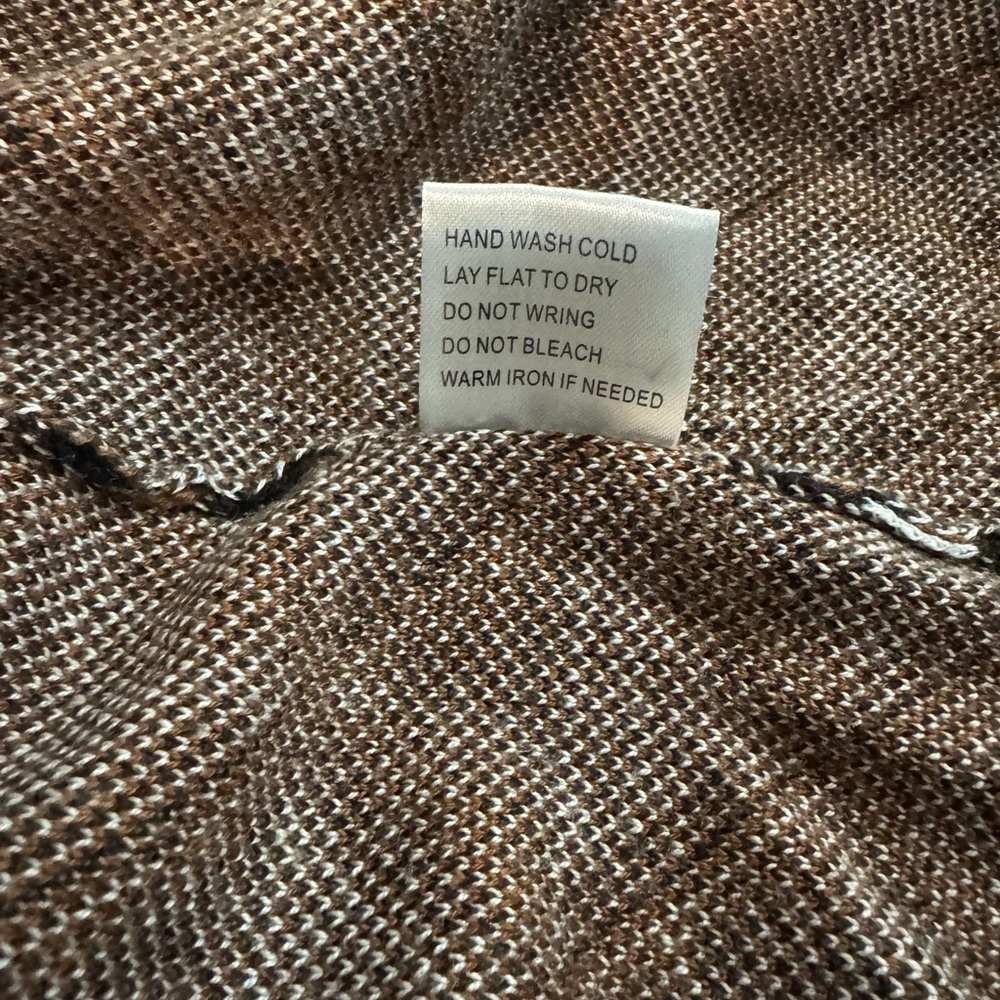 Geometric Patterned Brown Cardigan - image 7